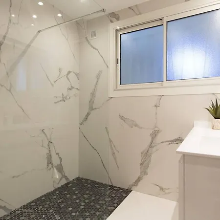 Brand New 2 Bedrooms Next To Croisette ! Apartment Cannes
